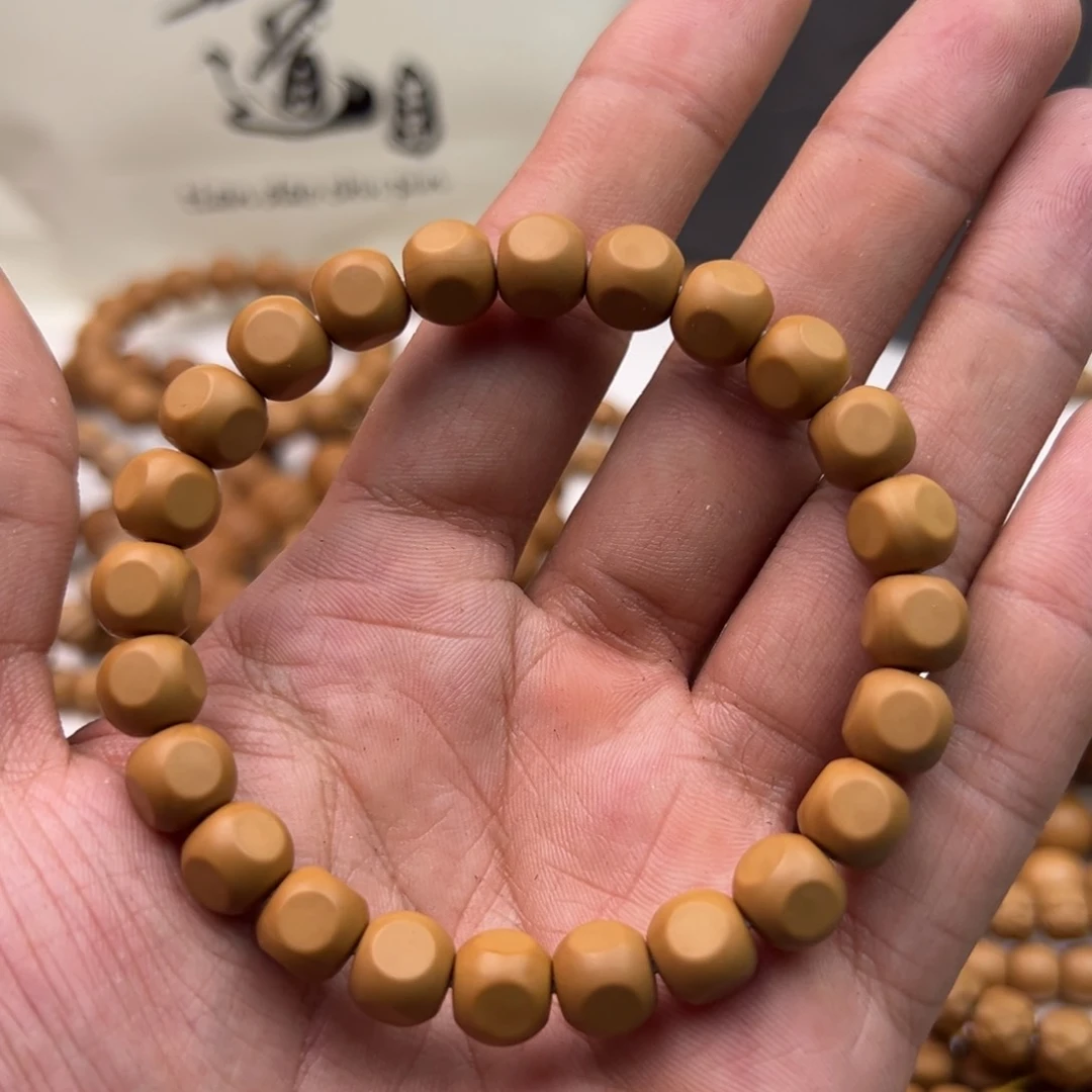 猴头核桃手串我****觉八➕六方