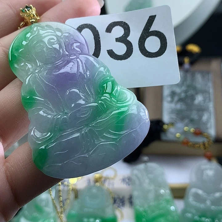 吊坠(赠链)未镶嵌翡翠