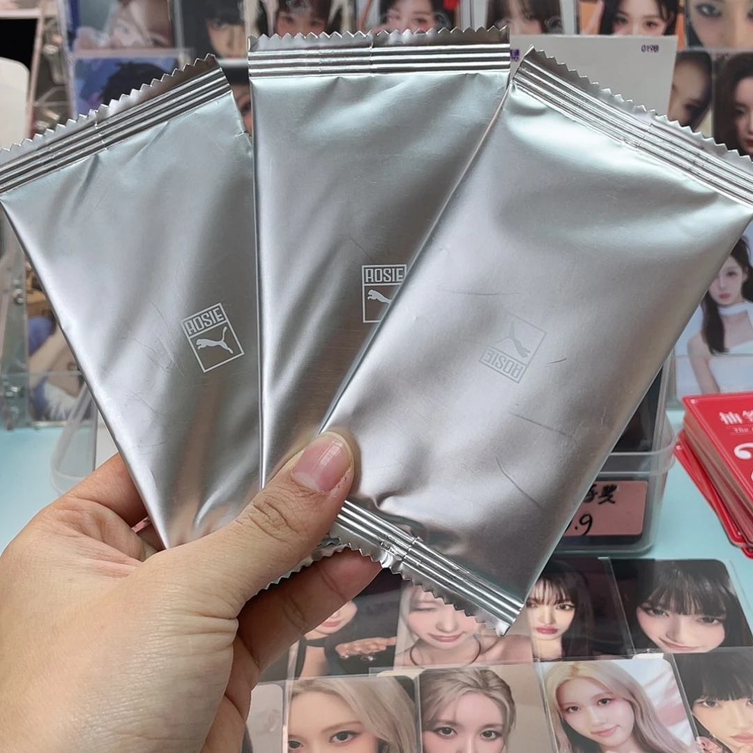 肉肉彪马随机卡一包未拆