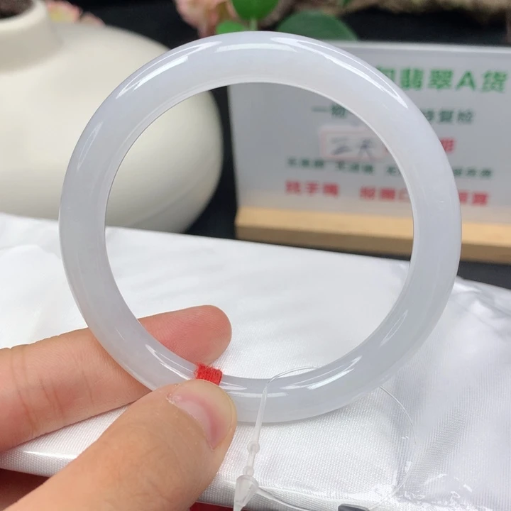 翡翠手镯未镶嵌54圈白月光圆条翡翠手镯