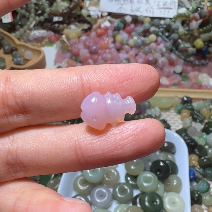 和田玉未镶嵌珠宝半成品