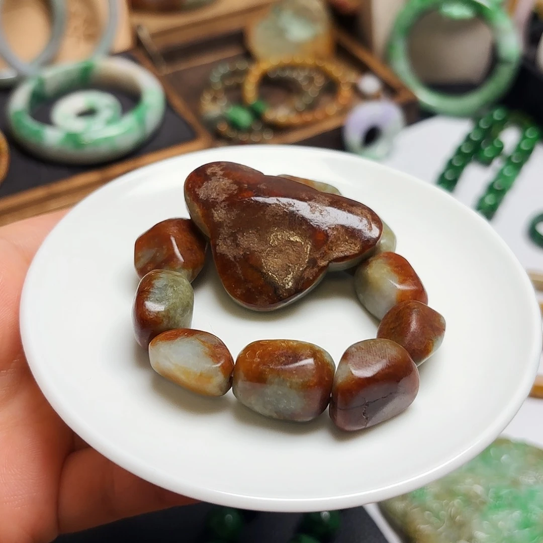 翡翠未镶嵌颈饰价格问主播，非常漏