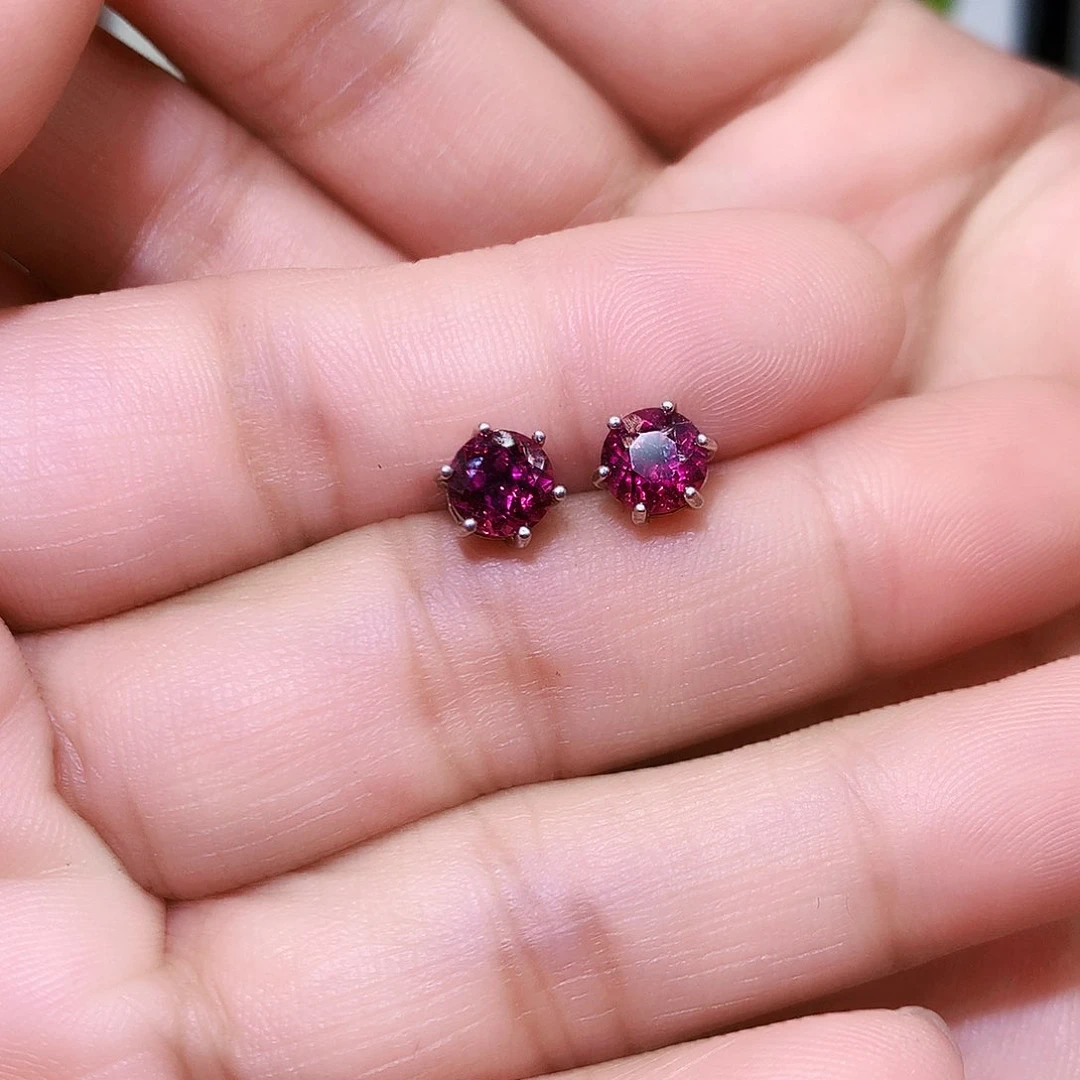 石榴石耳饰银S925镶嵌5**6镁铝石榴石，特价