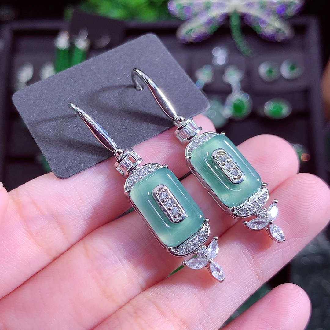 颈饰未镶嵌翡翠天然