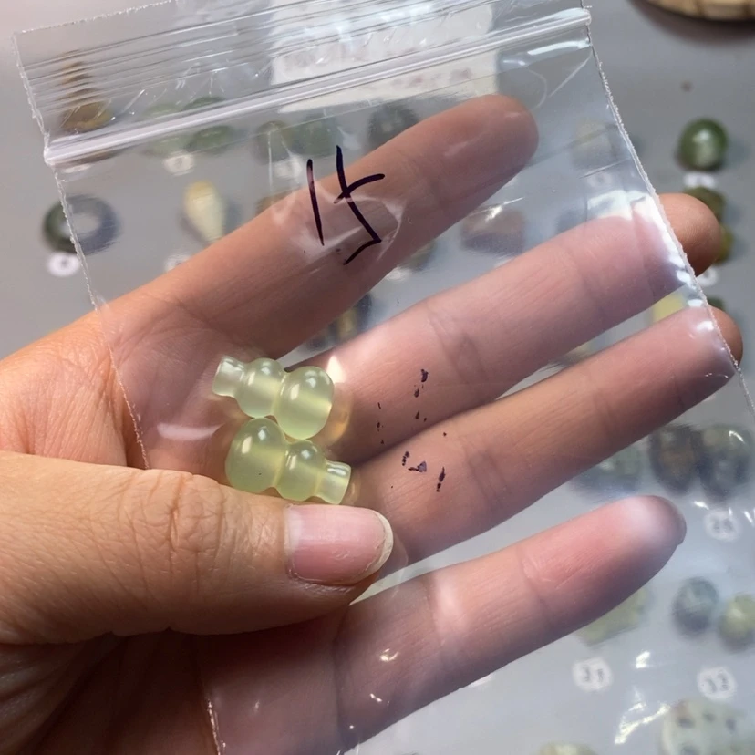 【闪购商品】蛇纹石玉未镶嵌吊坠(不含链)笃**远