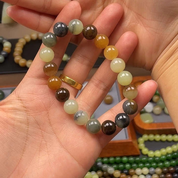 和田玉（糖玉）未镶嵌手链