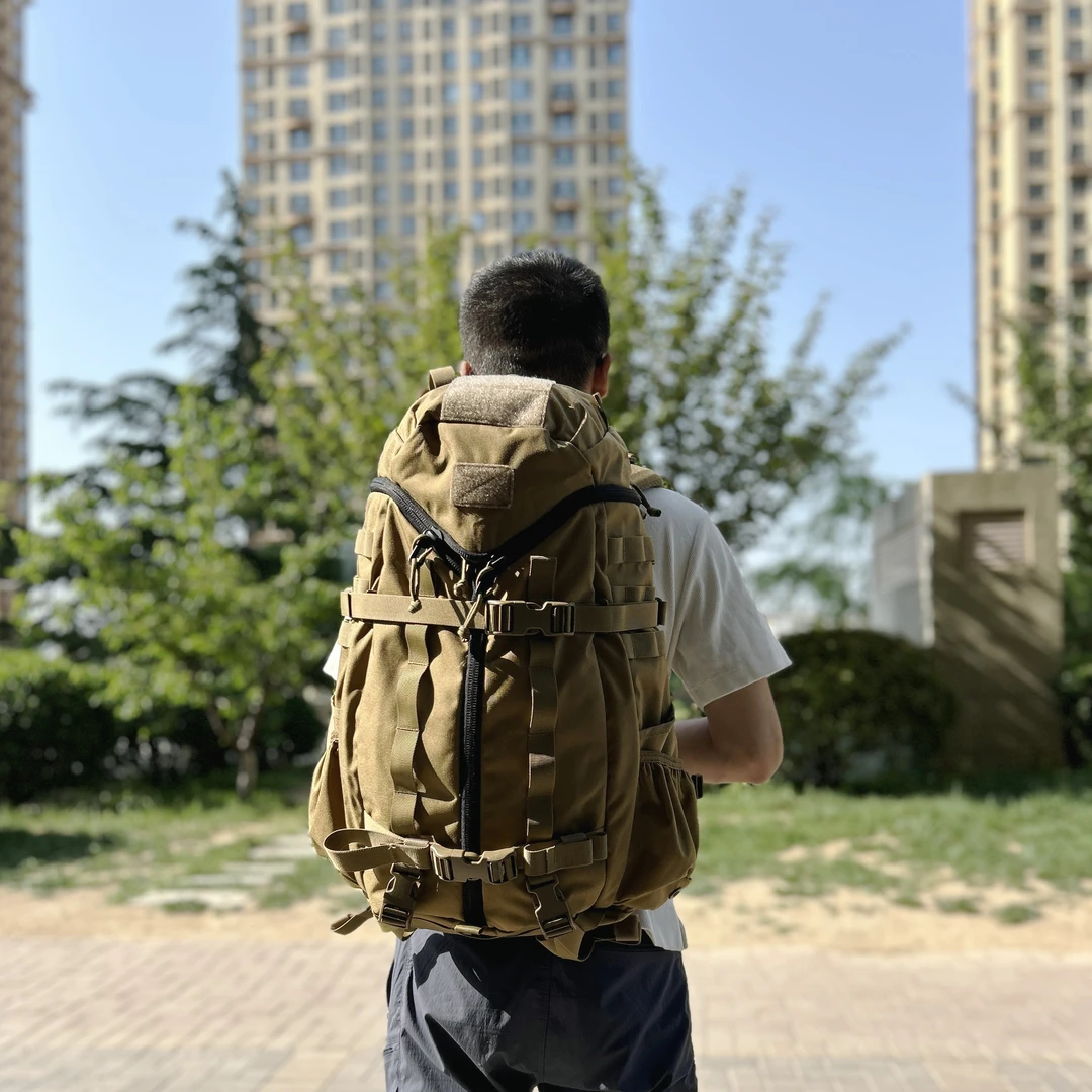 竖款3D军款34升多功能战术双肩