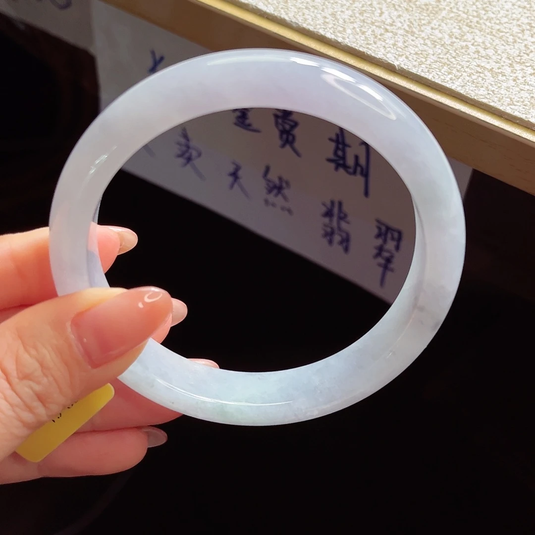 翡翠手镯未镶嵌手镯