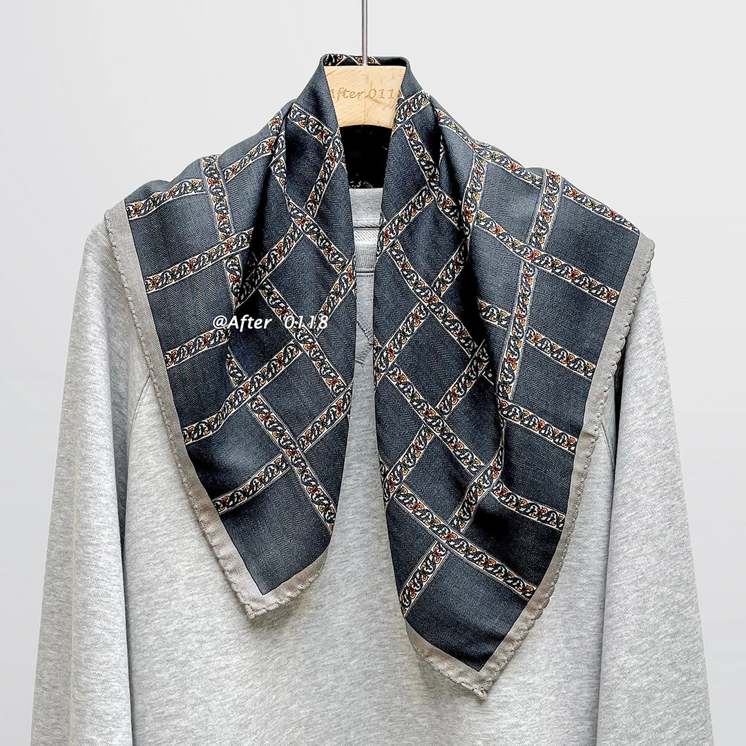 After【方格】双面异色复古花纹100绵羊毛中方巾桑蚕丝围巾丝巾女