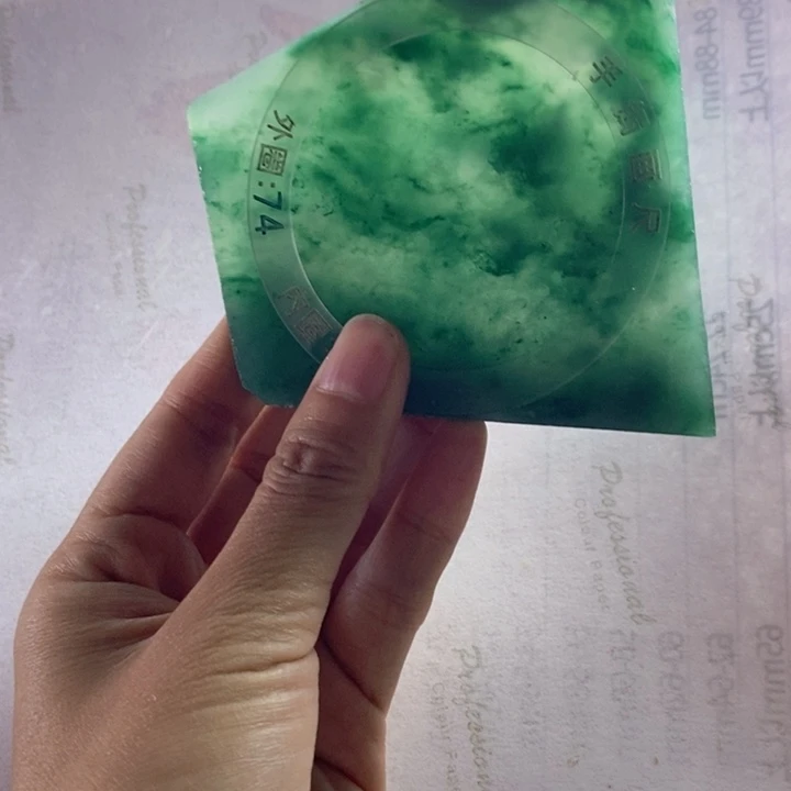*****定制石英质玉（非洲翠）