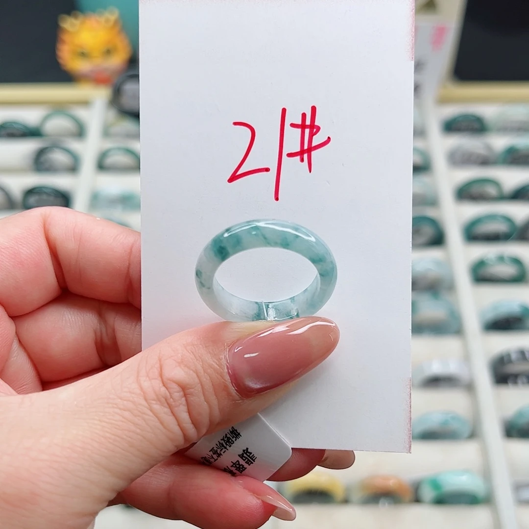 翡翠戒指未镶嵌翡翠