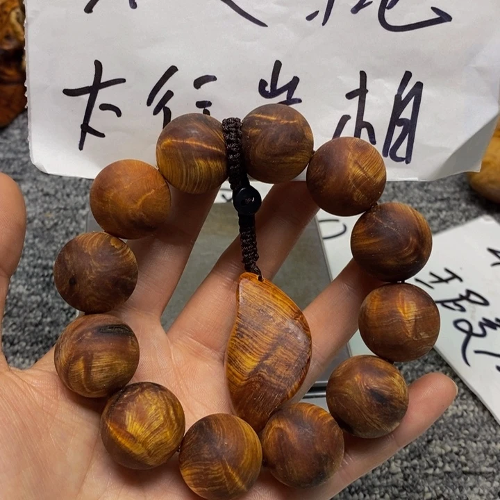 柏木（崖柏）瑕疵9