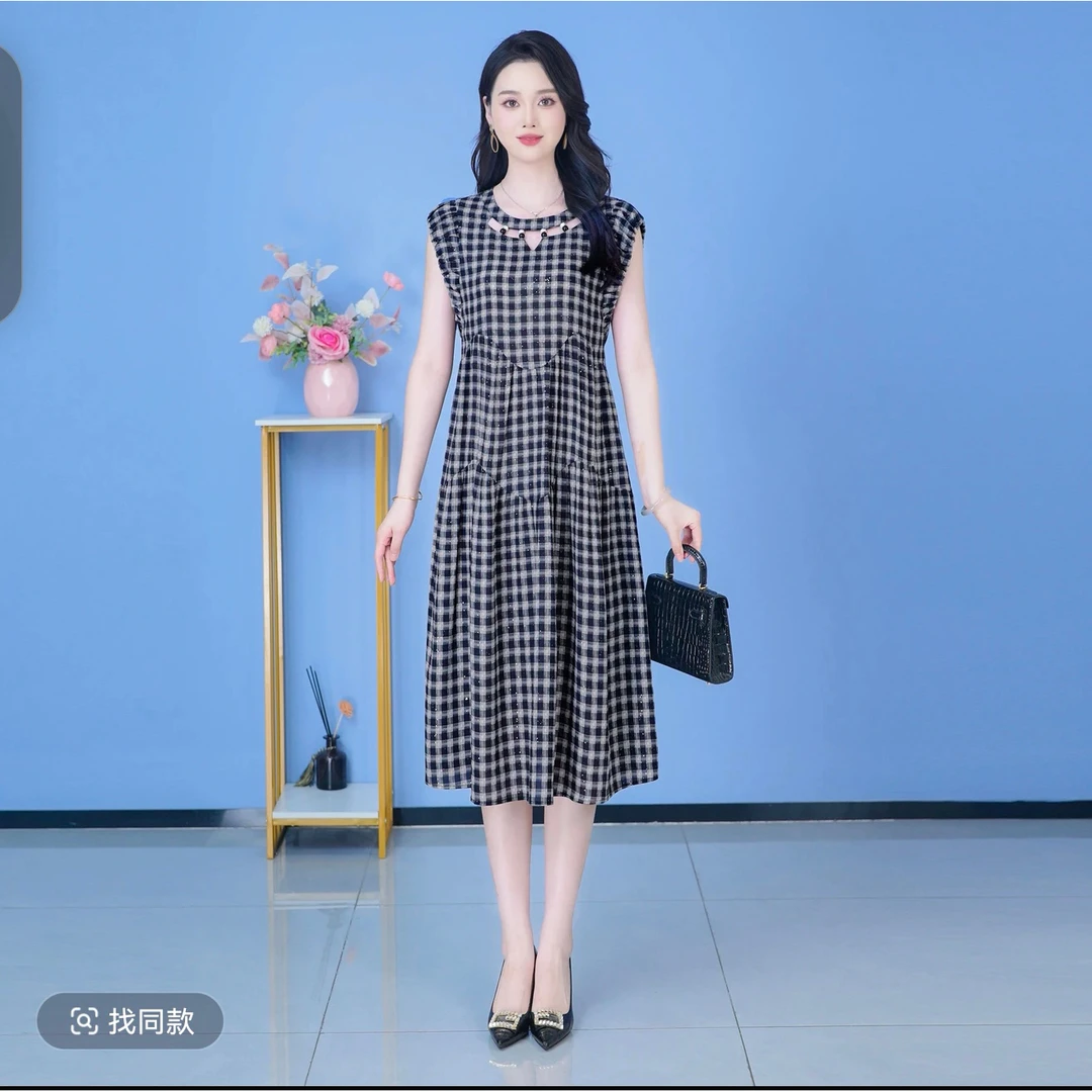SJYH23712025年夏季新款时尚优雅减龄连衣裙显瘦气质