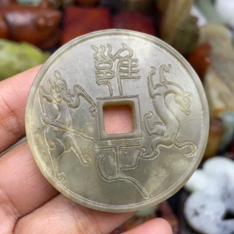 和田玉未镶嵌颈饰90