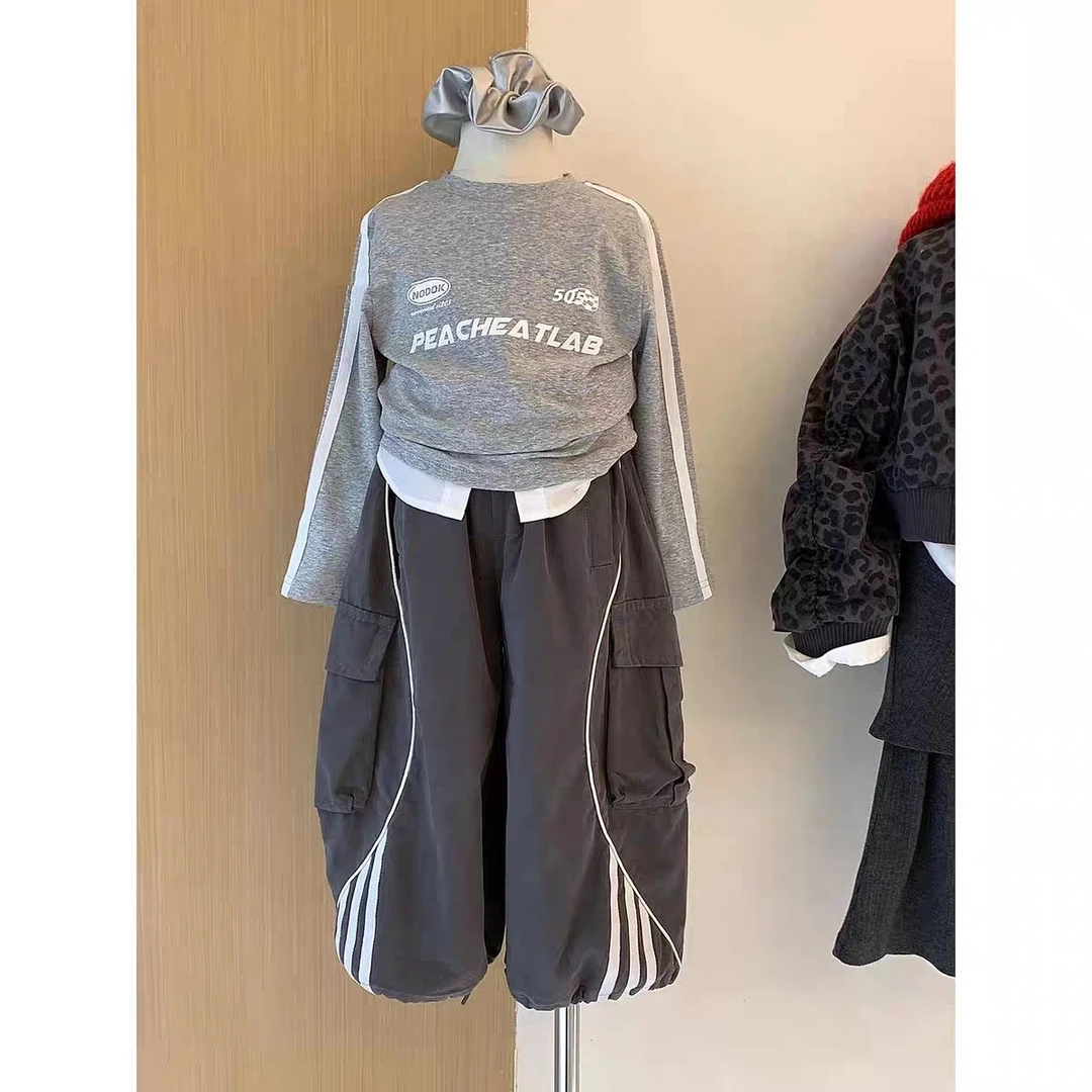 2025秋季新款儿童韩版美式字母印花长袖t恤+工装休闲裤套装