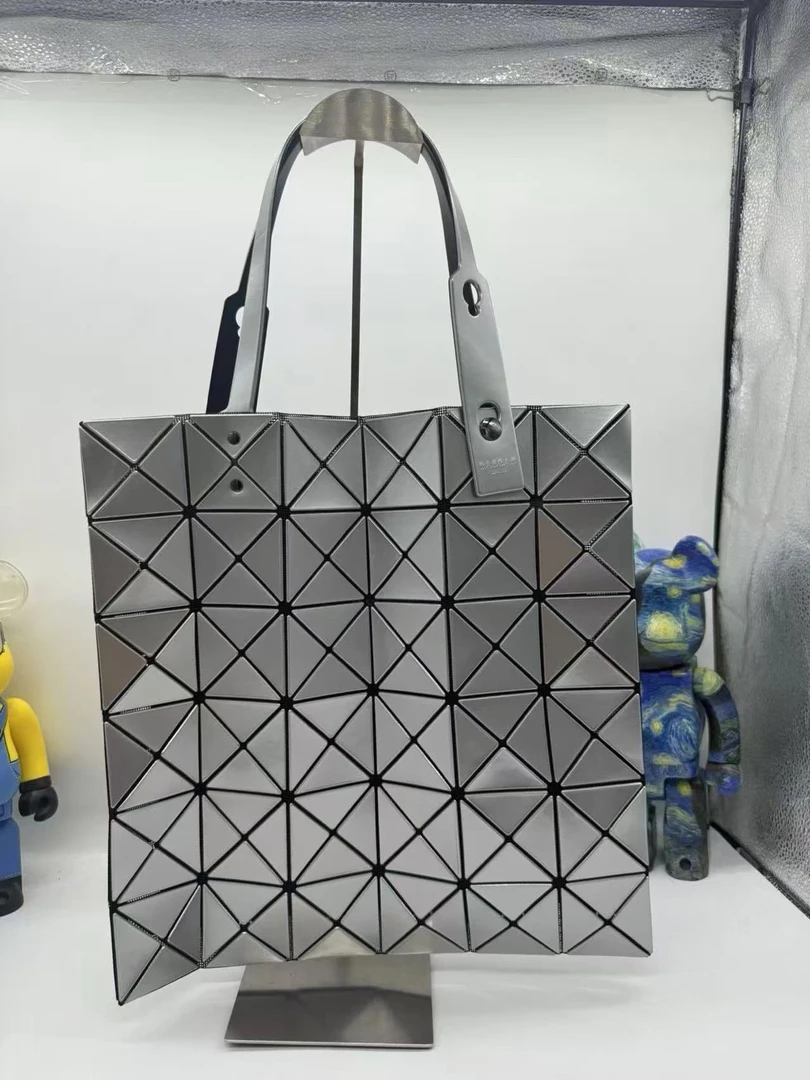 Issey Miyake/三宅一生 手提包 银色六格 sd6302/2509