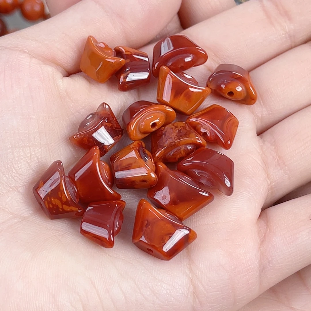 南红玛瑙未镶嵌瓦西牛血红元宝（多样式发其一）