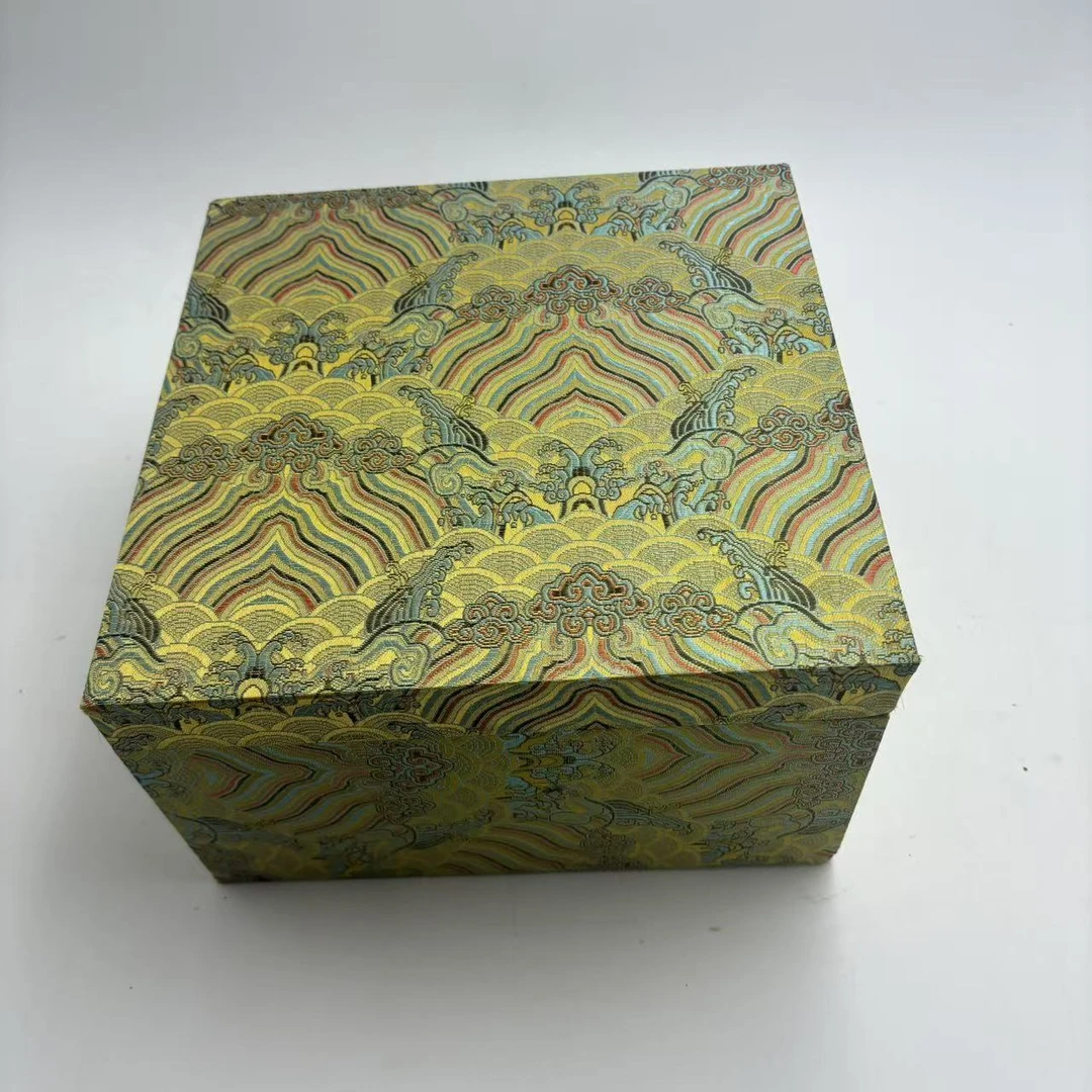 黄色木制盒子 【特色手工艺】精美手工制品