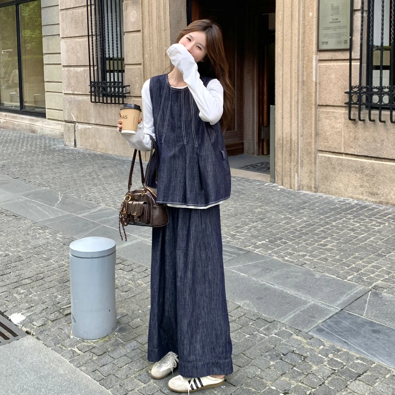 气质一整套ootd穿搭2025超火流行新款马甲阔腿裤打底衫三件套女