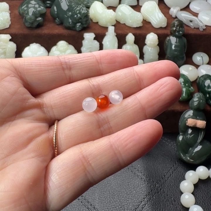 用***5和田玉未镶嵌挂件