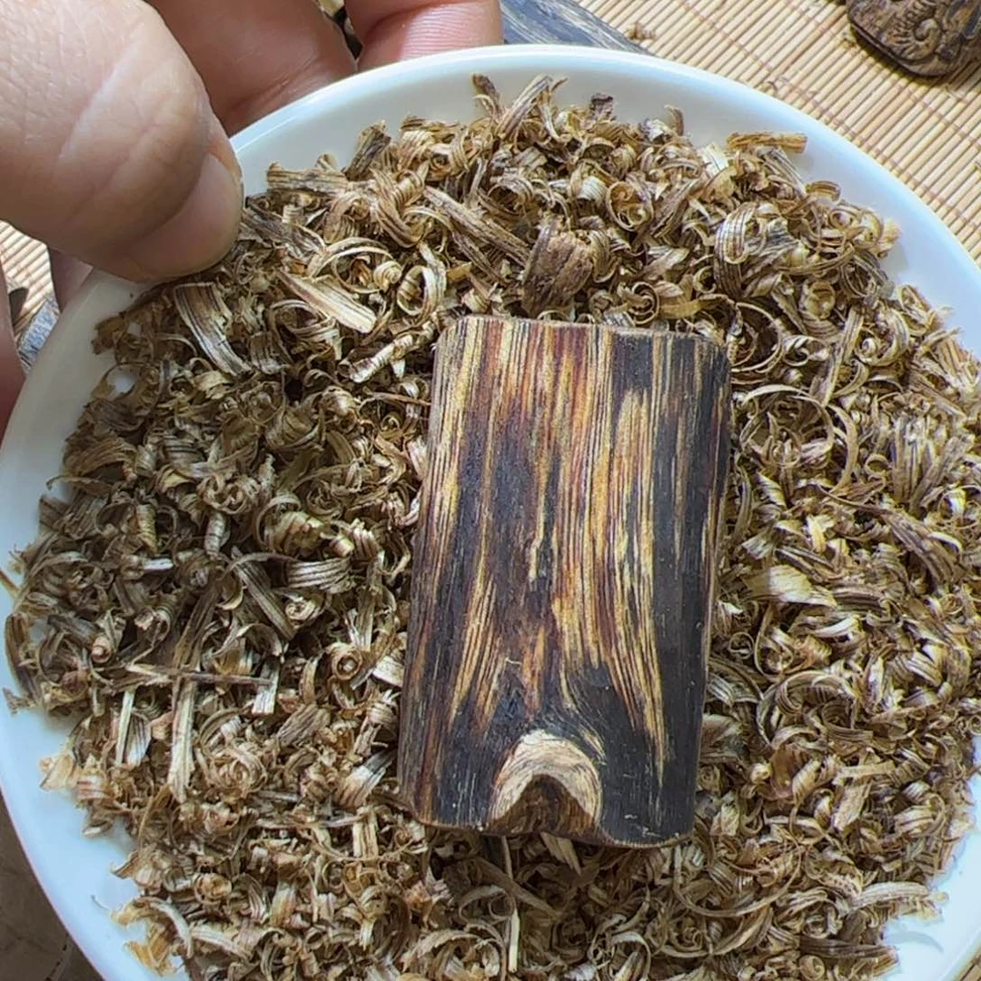 沉香沉香碎屑乌身素牌10克