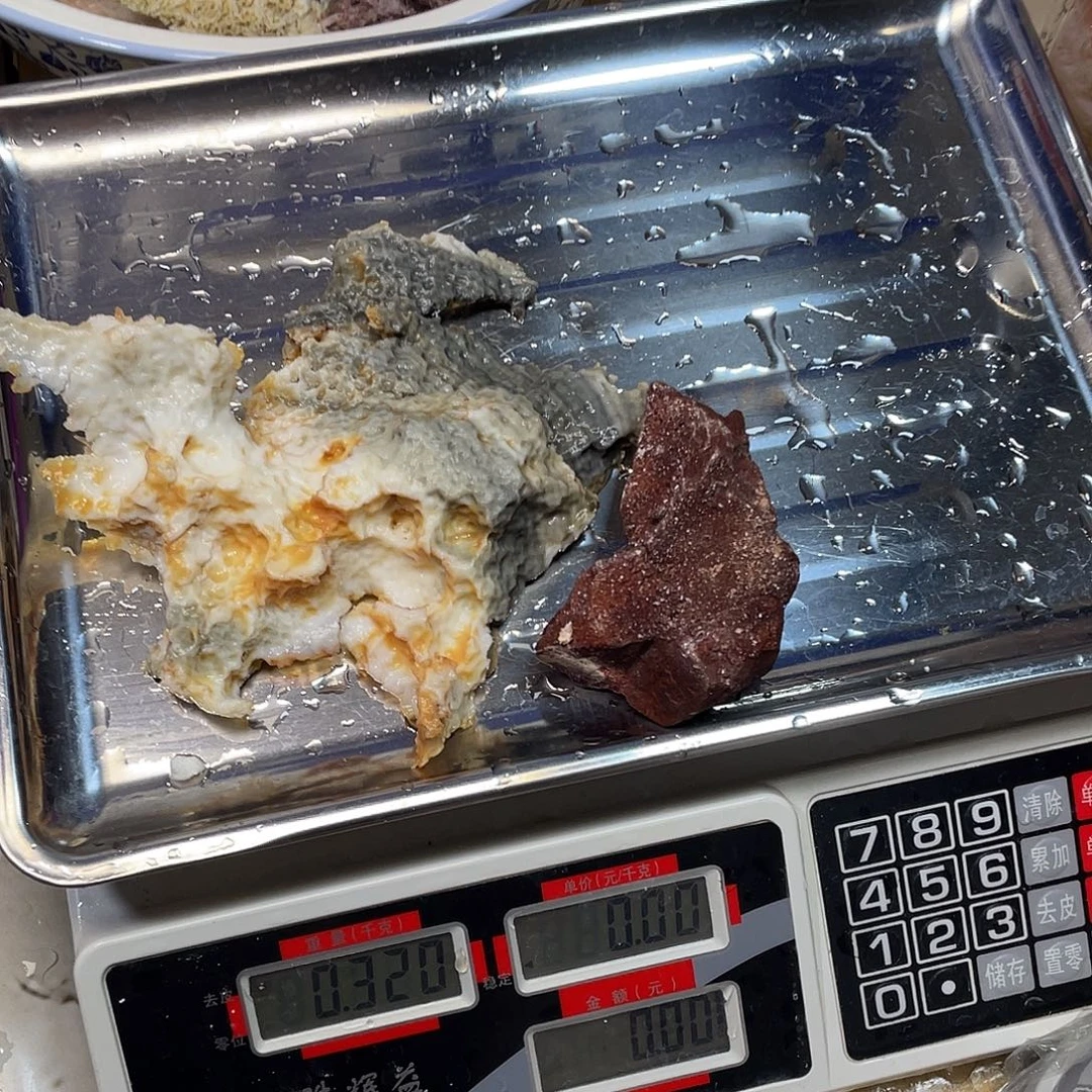丽***立有机玻璃长白山太岁肉灵芝