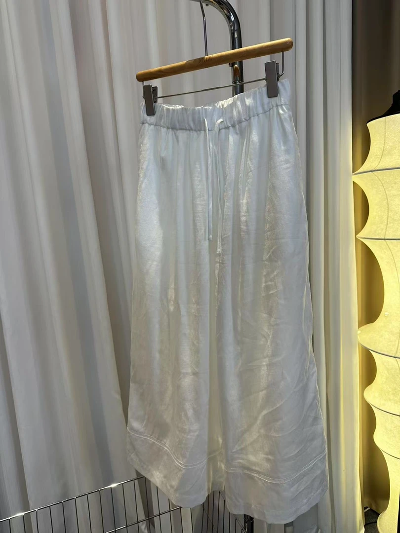 【AXIN定制】高端洋气显高显瘦下摆镂空设计直筒休闲裤 6826