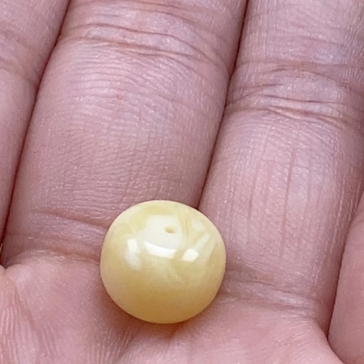 未镶嵌琥珀裸石蜜蜡