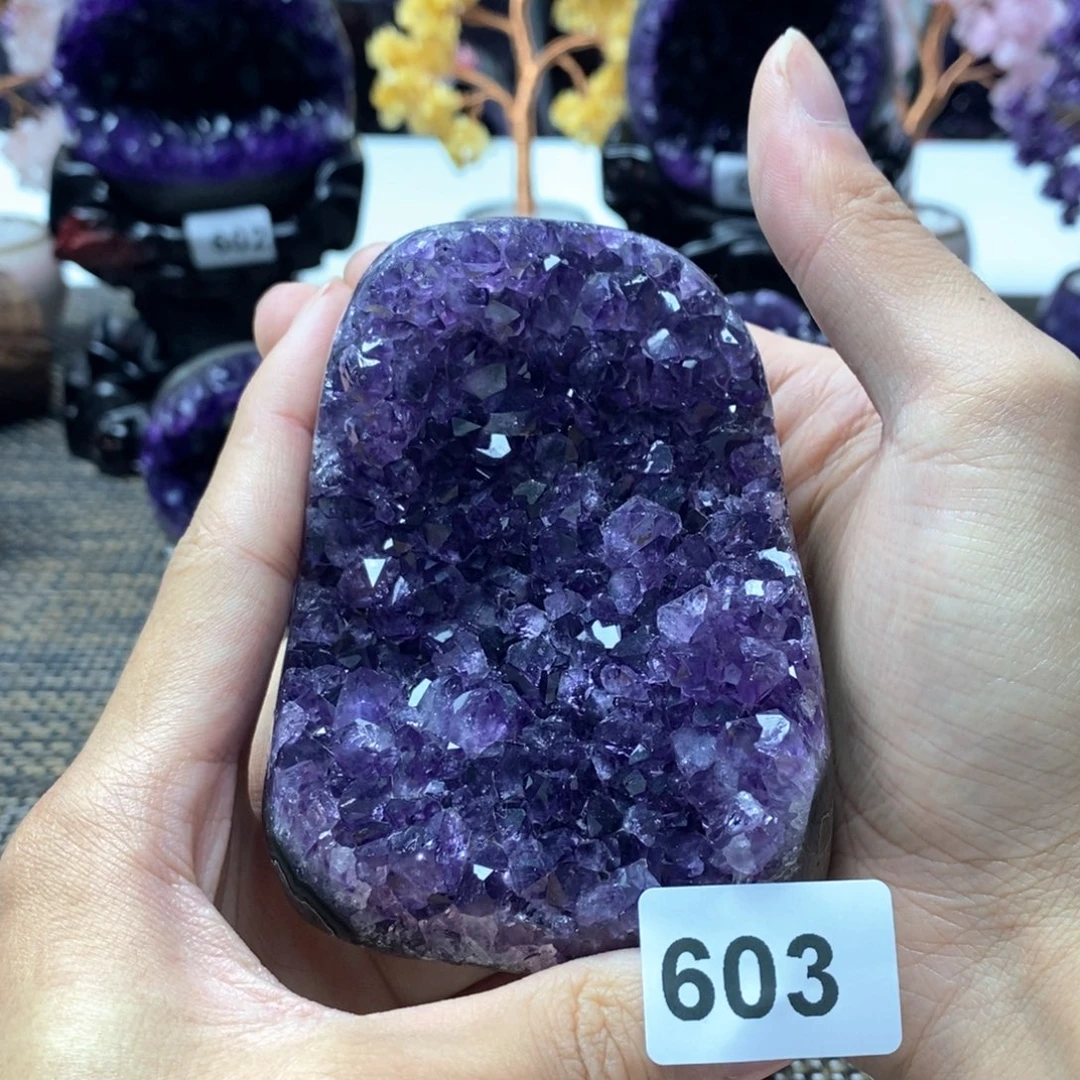 紫晶大型摆件（非配饰）未镶嵌