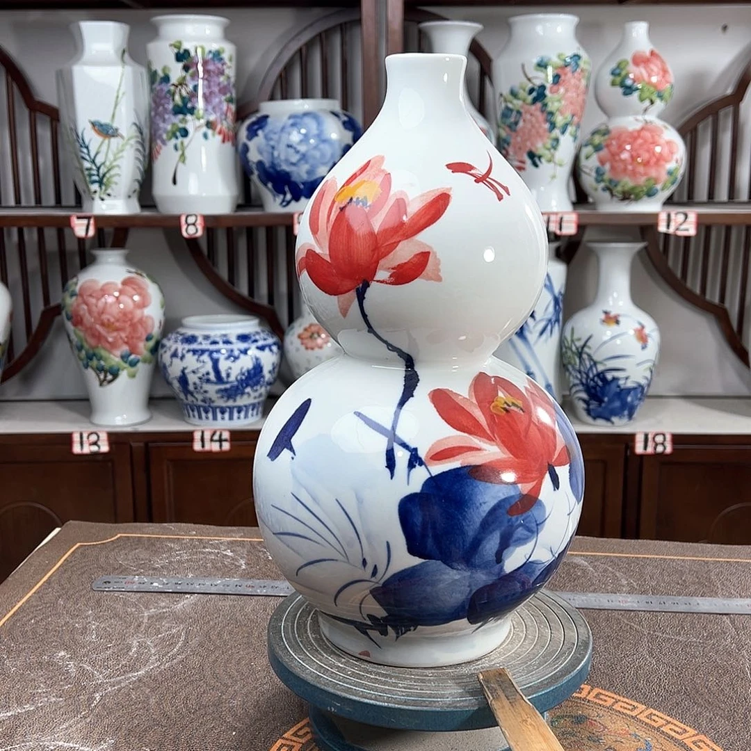 摆件景德镇陶瓷葫红荷