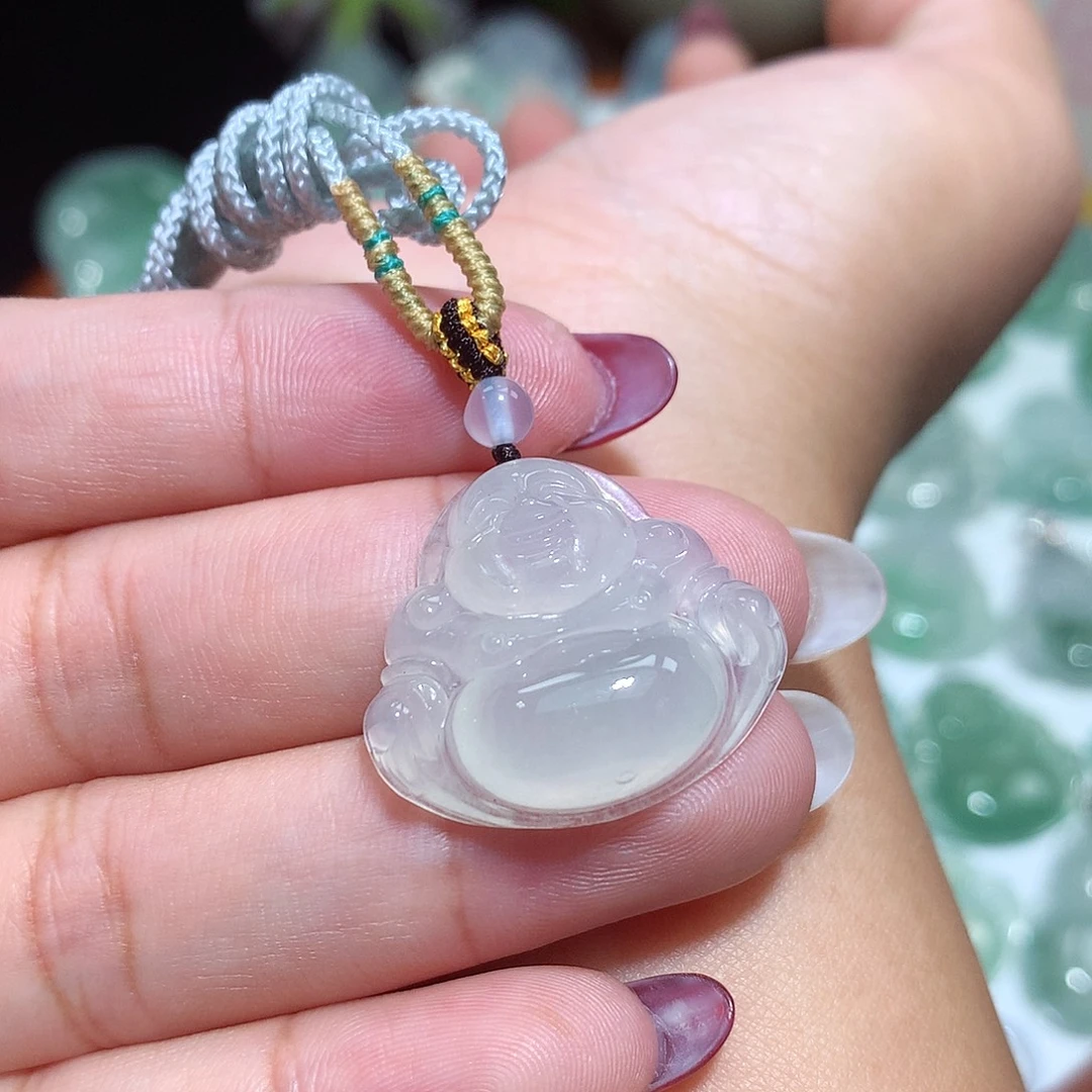 翡翠未镶嵌颈饰佛公