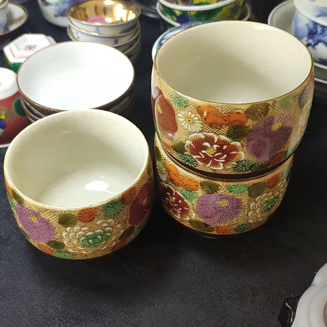 杯西**声30包邮，偏远地区不包邮，中古品，不保全新。