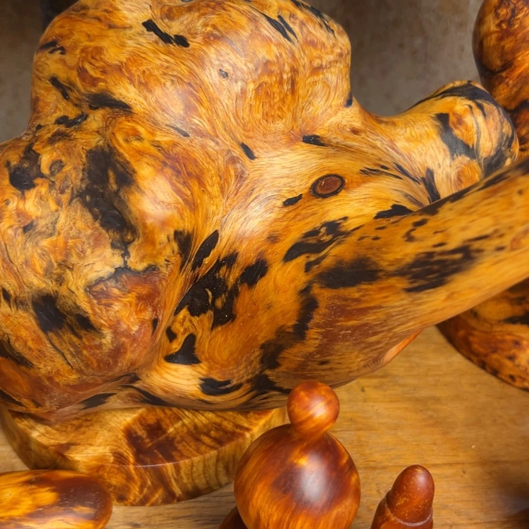 林***友松木（琥珀木）无事牌