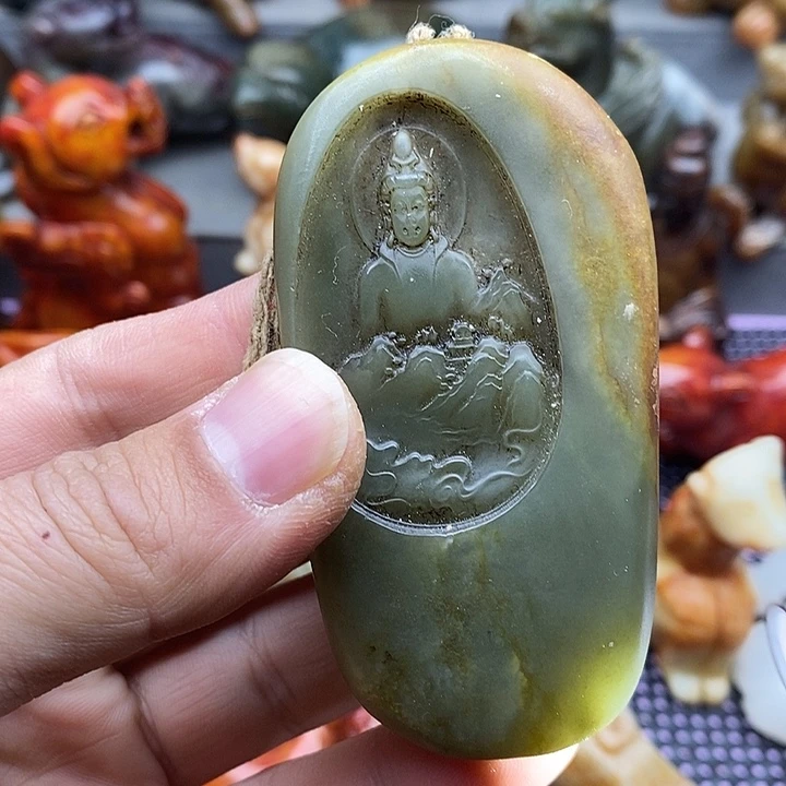 未镶嵌蛇纹石玉颈饰