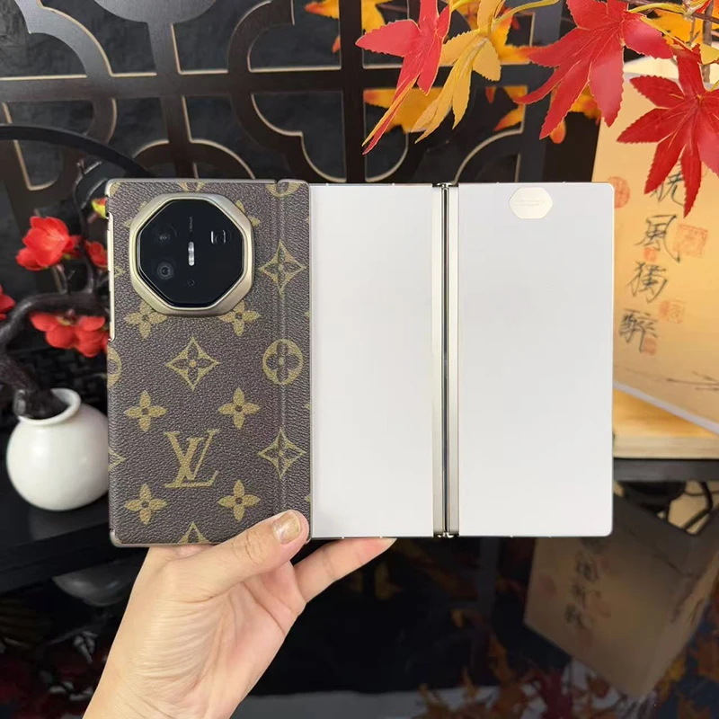 适用华为MateXTs手机壳新款磁吸双中轴电镀时尚花纹保护壳XT简约