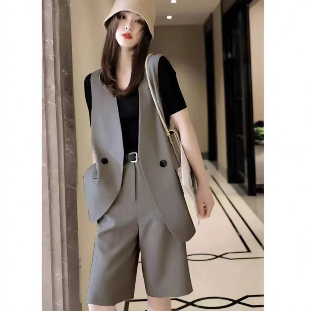 胖MM大码爆款流行马甲套装夏季新款遮肉时尚短裤减龄两件套200斤