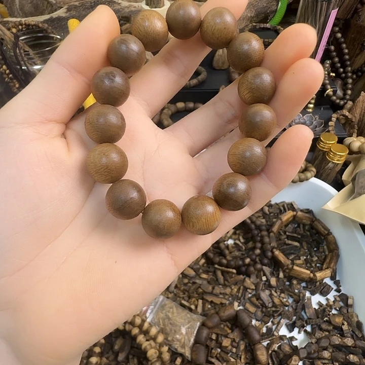 幸***》沉香碎屑沉香海南沉香1.4大11克➕沉香碎屑多样性