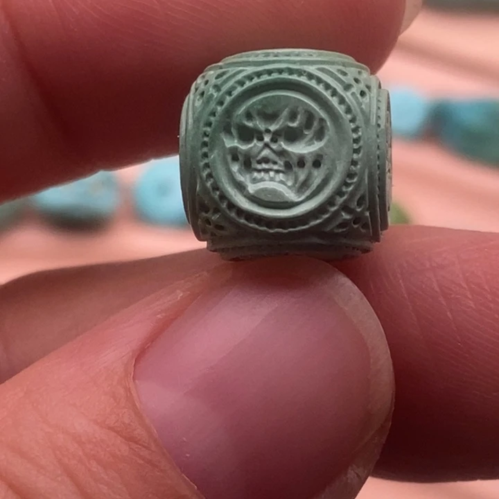 绿松石未镶嵌挂件