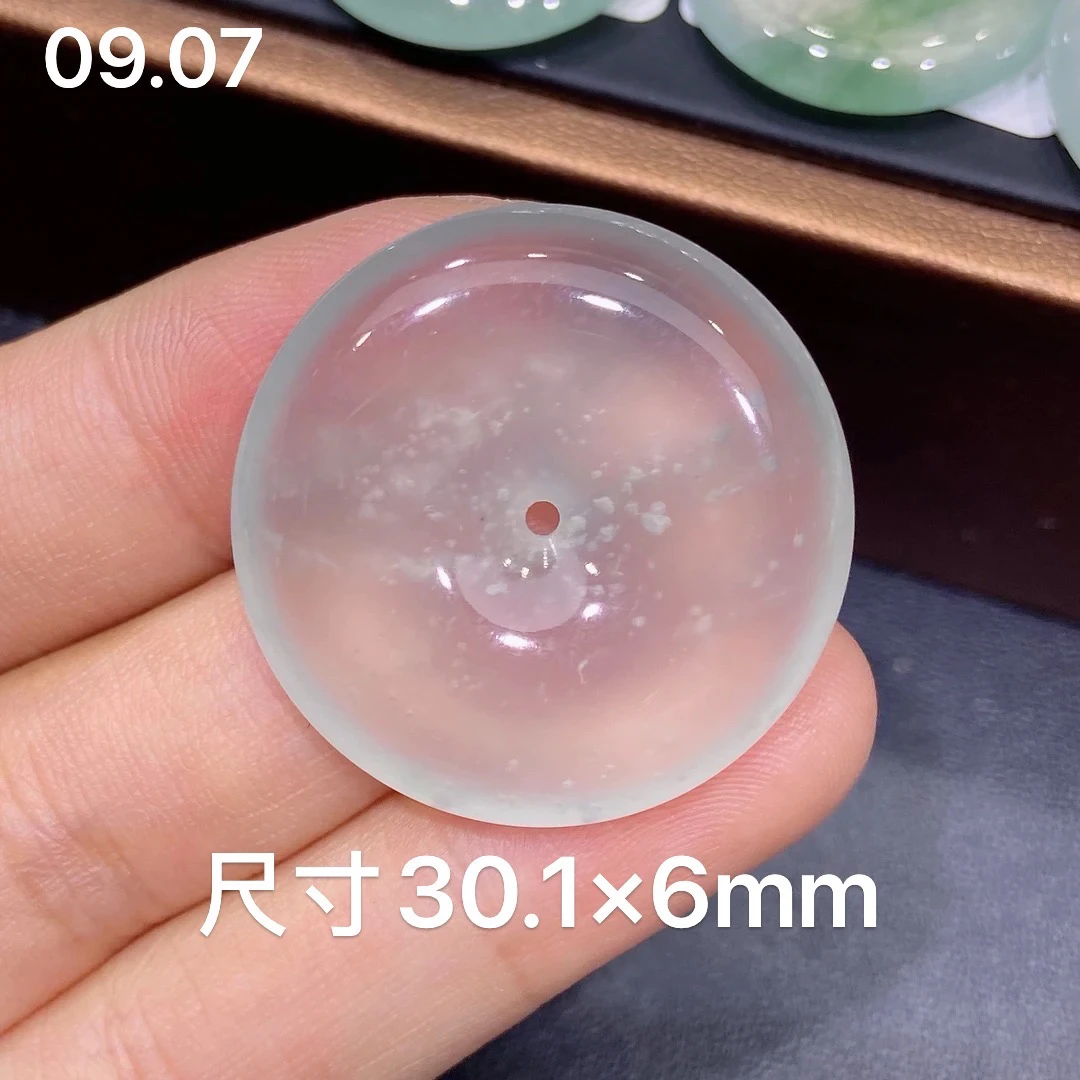 缅甸天然A货翡翠，玻璃种木那飘雪花棉平安扣吊坠，气质，精美冰透R