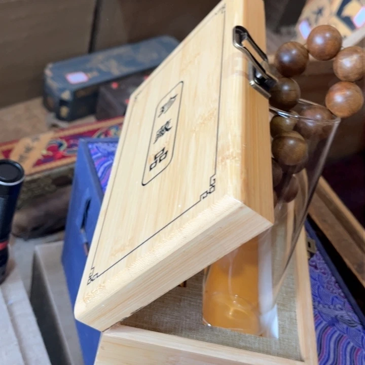 瓷片不能不要在外面