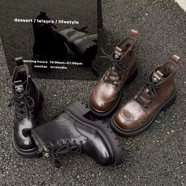 8002新品女靴舒适平底短靴潮款马丁靴百搭短筒靴网红烟管靴