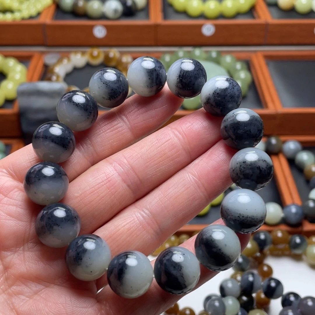 和田玉未镶嵌手串