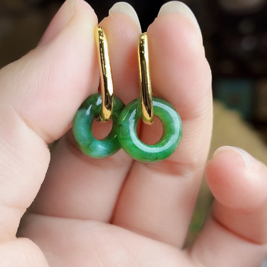 翡翠未镶嵌颈饰耳饰