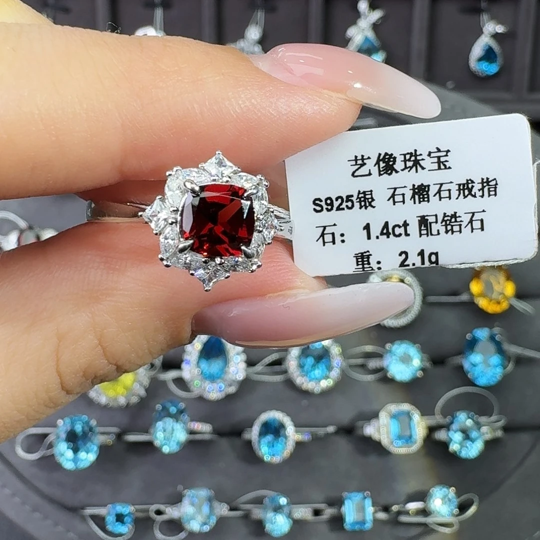 石榴石银S925镶嵌戒指1.4