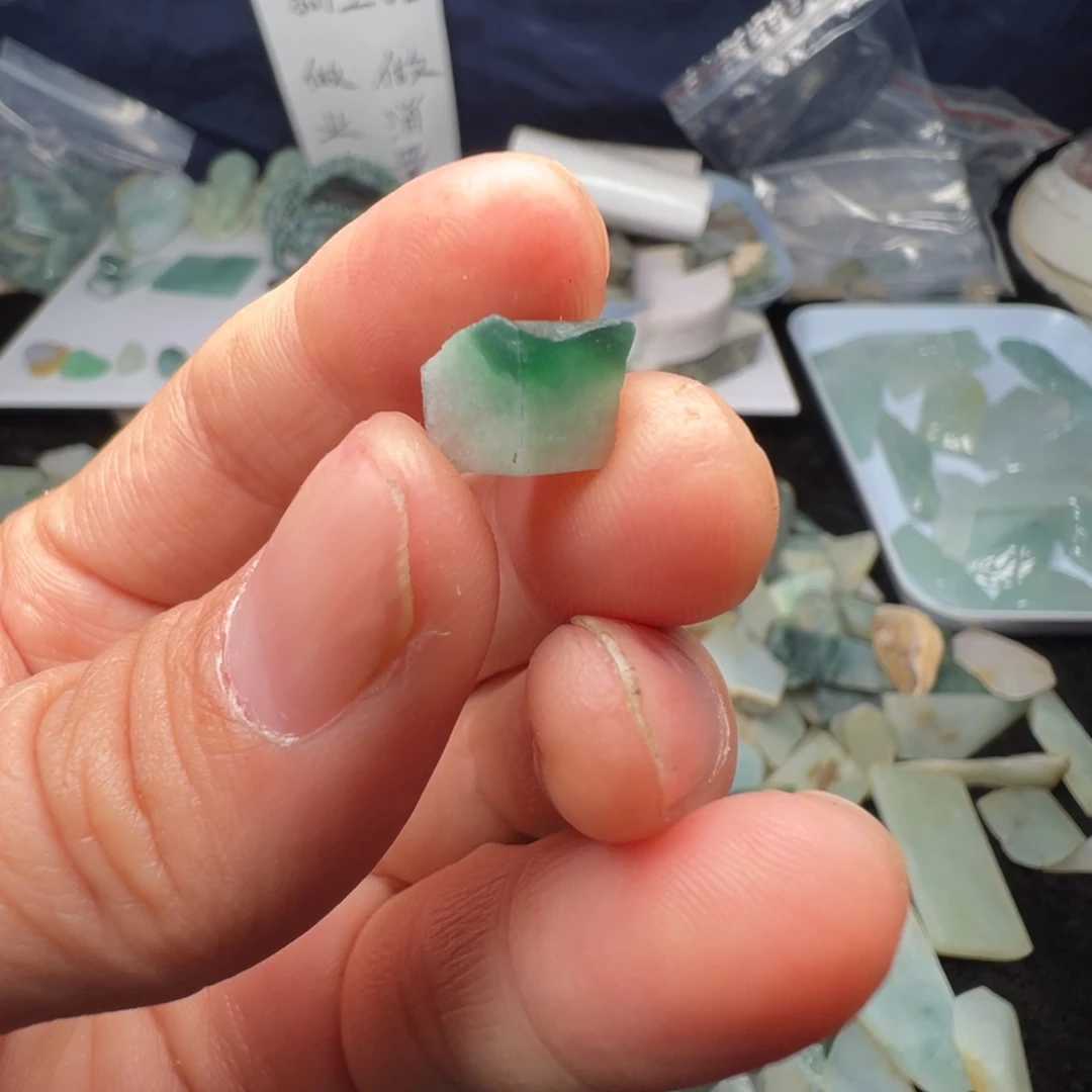 翡翠裸石缅甸翡翠A货