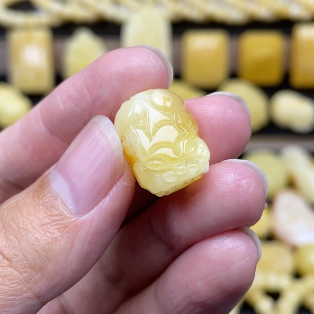 琥珀未镶嵌裸石琥珀蜜蜡