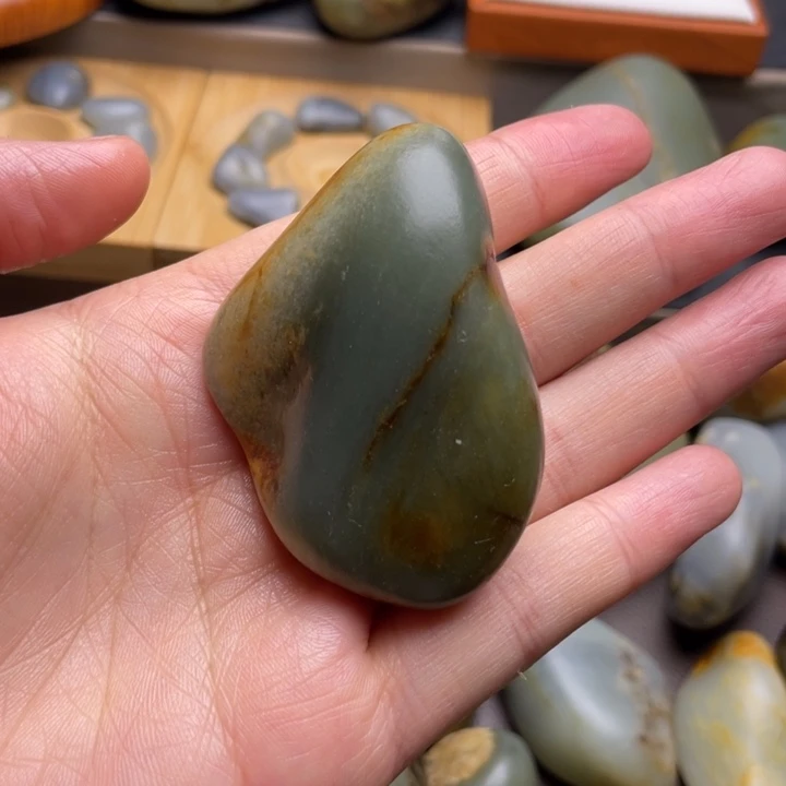 和田玉未镶嵌颈饰5