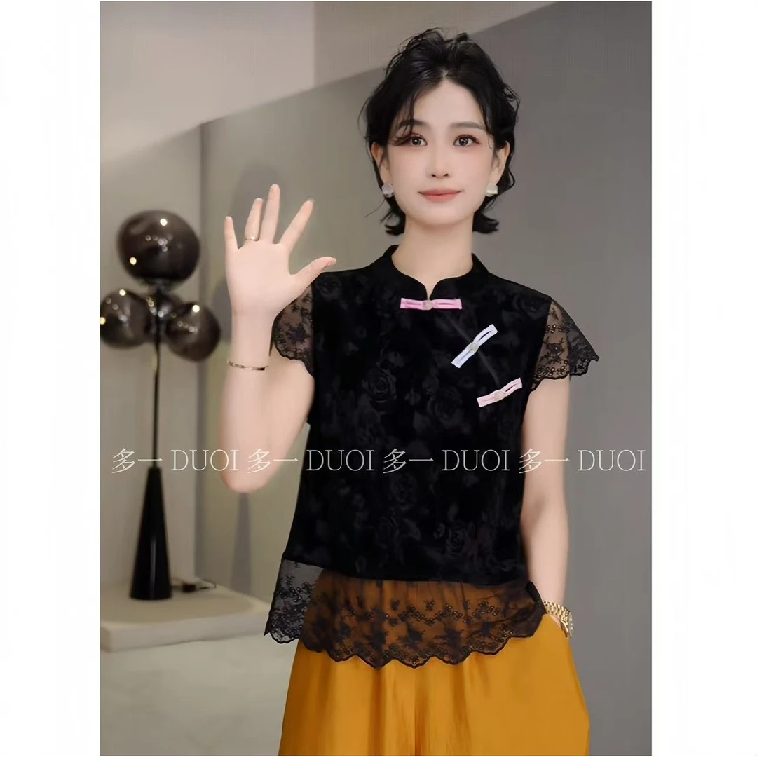 多一“中式玫瑰”2025夏季新款新中式盘扣拼接蕾丝烧花微透百搭上衣