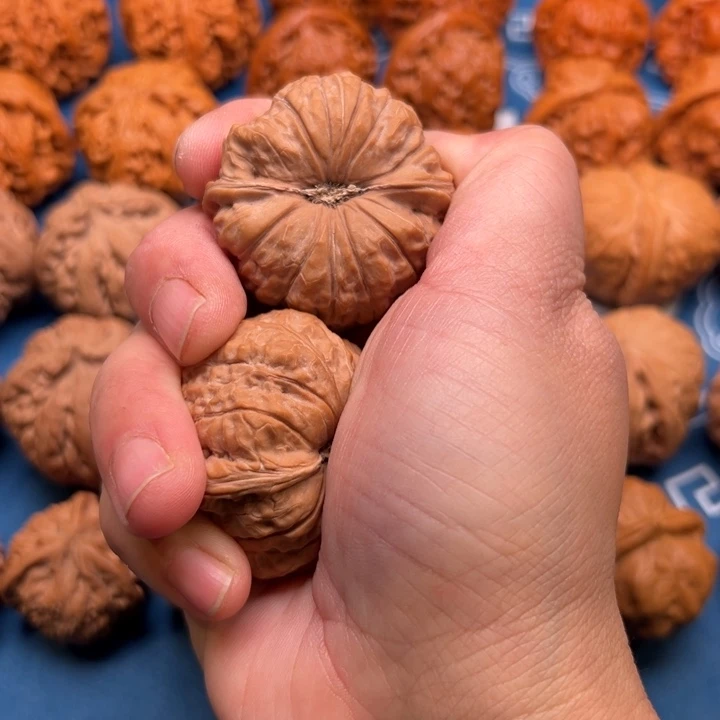 文玩核桃把件小***龙南瓜