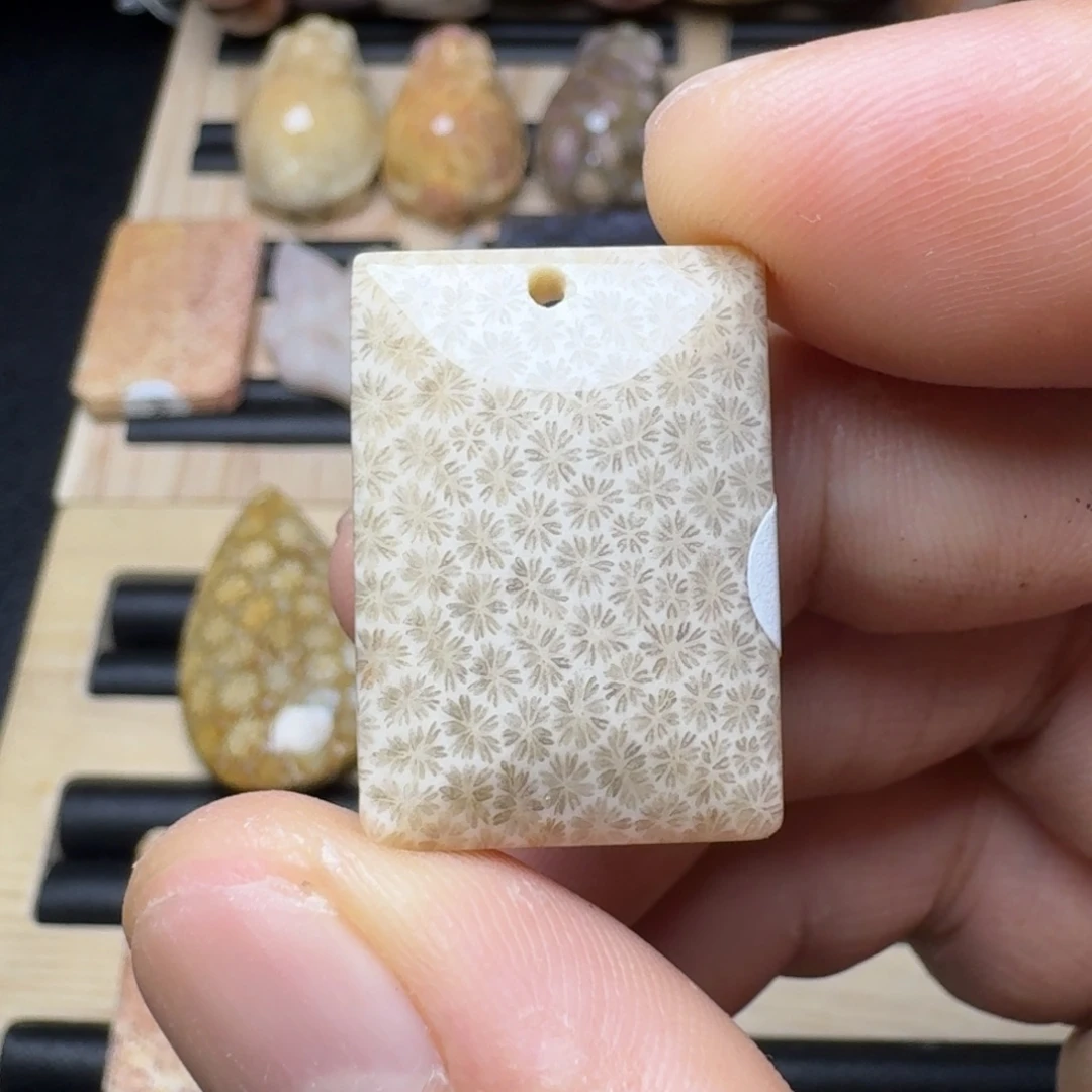 硅化玉未镶嵌纯天然色有机玉石保真色